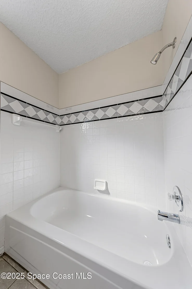 Photo of 822 Emerald Way