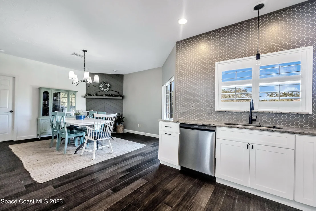 Photo of 1010 Citrus Avenue NE