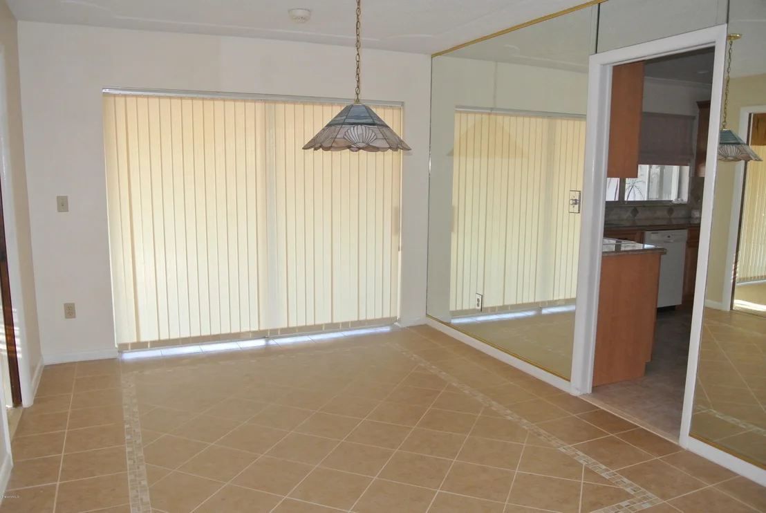 Photo of 400 Rio Lane