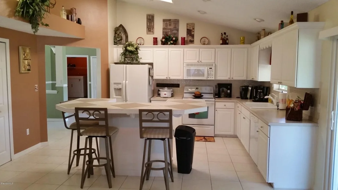 Photo of 2141 Lansing Street