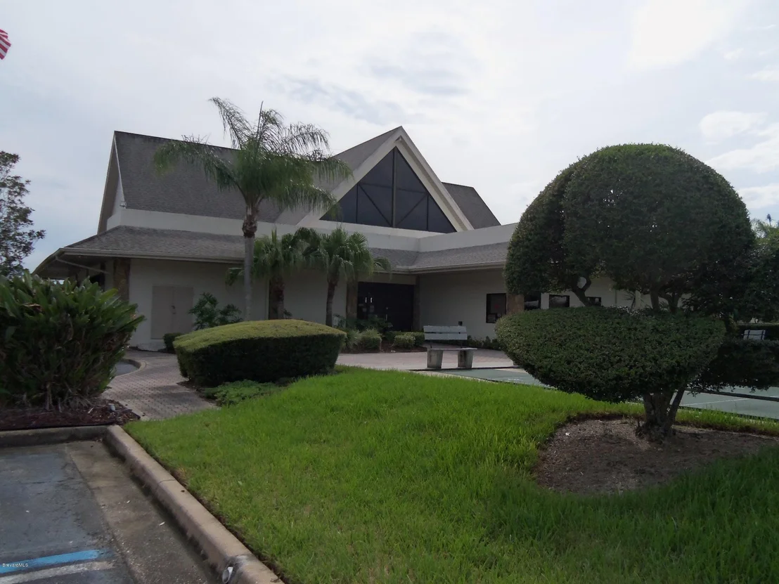 Photo of 475 Outer Drive
