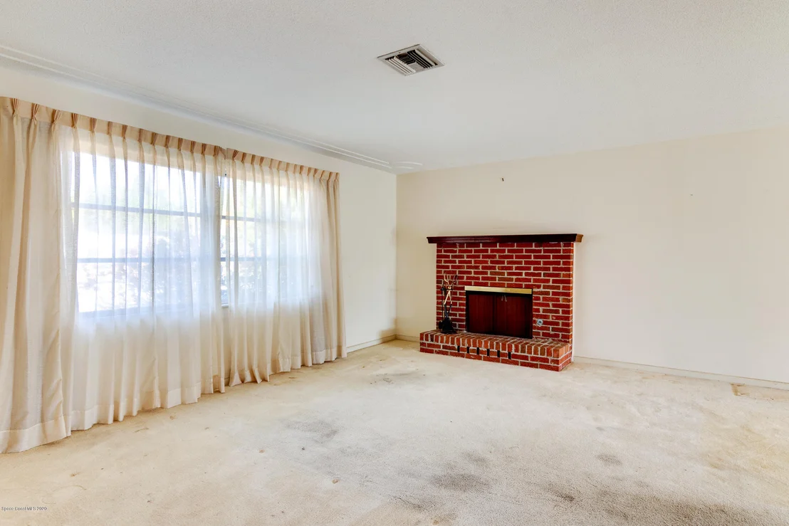 Photo of 438 Skylark Boulevard
