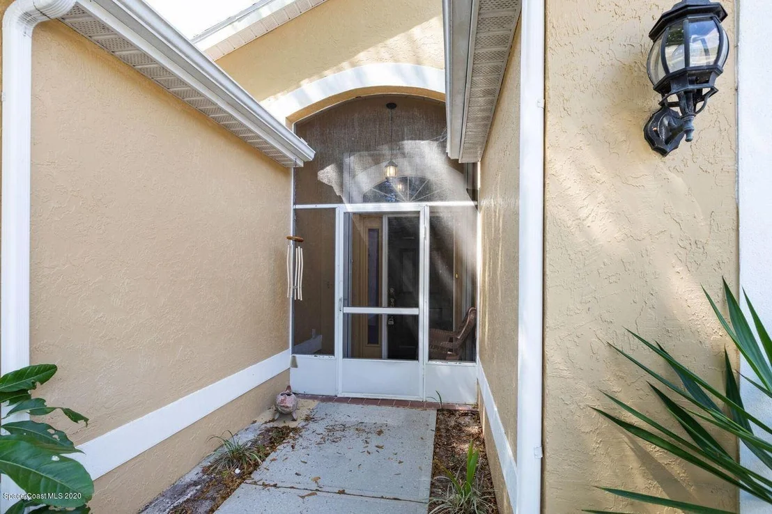 Photo of 2448 Coral Ridge Circle