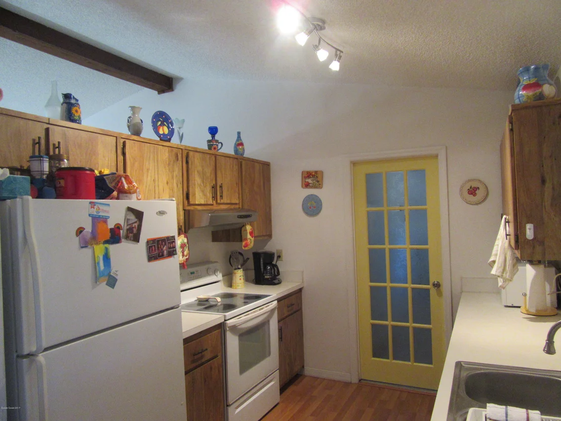 Photo of 6480 Hudson Road
