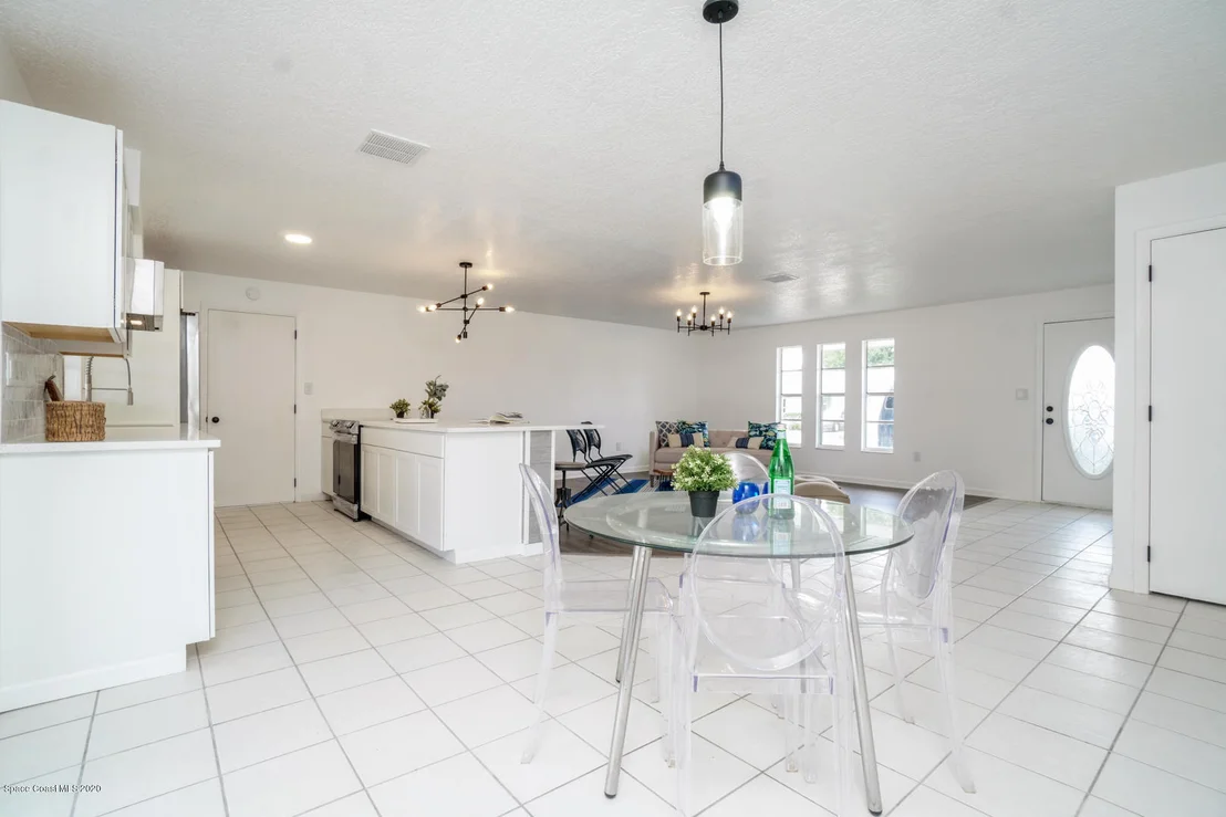Photo of 948 Sable Lane