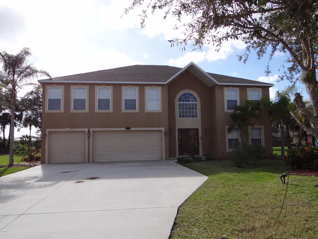 Photo of 1828 Maeve Circle