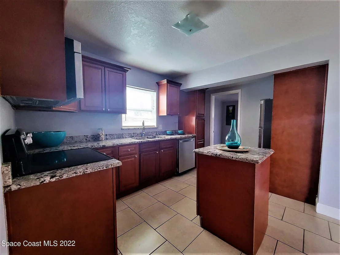 Photo of 2644 Sadler Lane