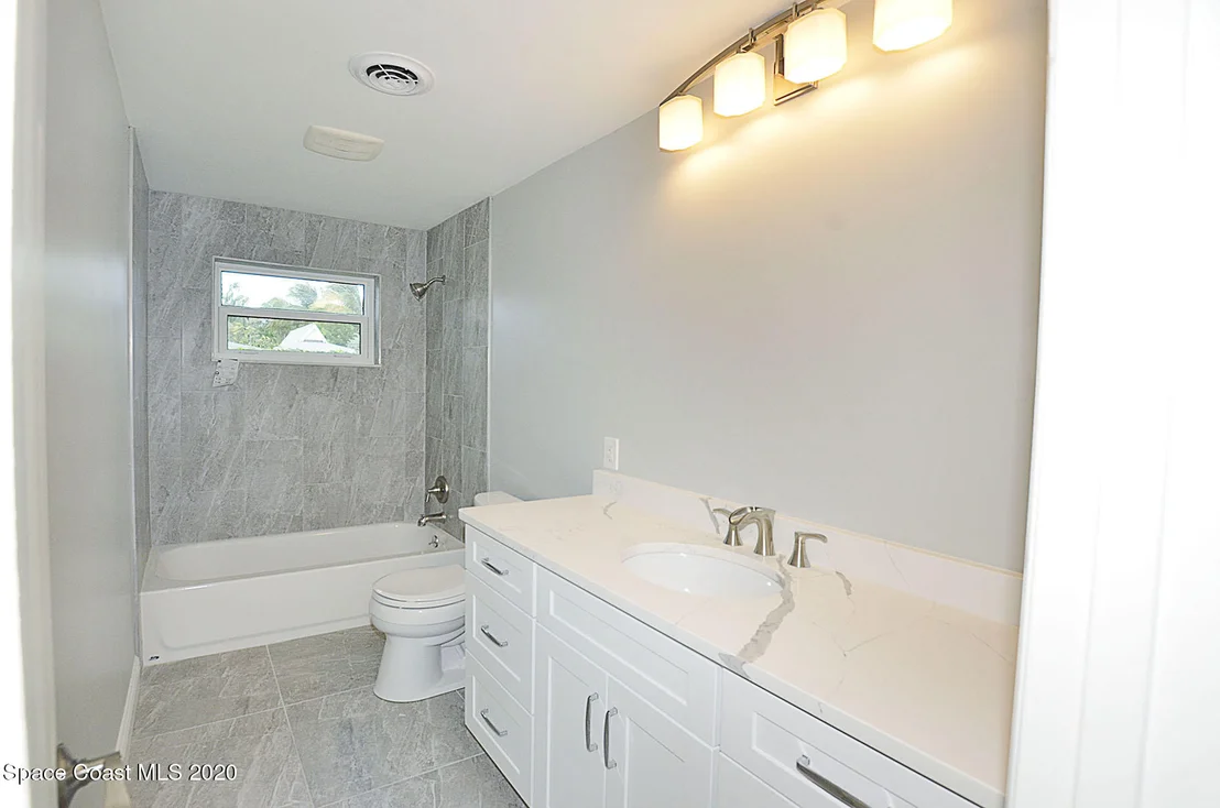 Photo of 876 Norfolk Pine Lane