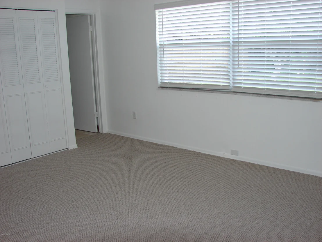 Photo of 762 Hampton Drive NE
