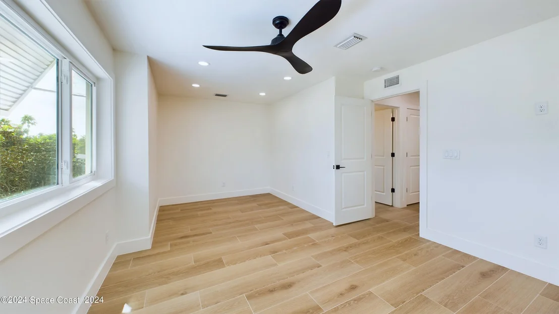 Photo of 396 Riverview Lane