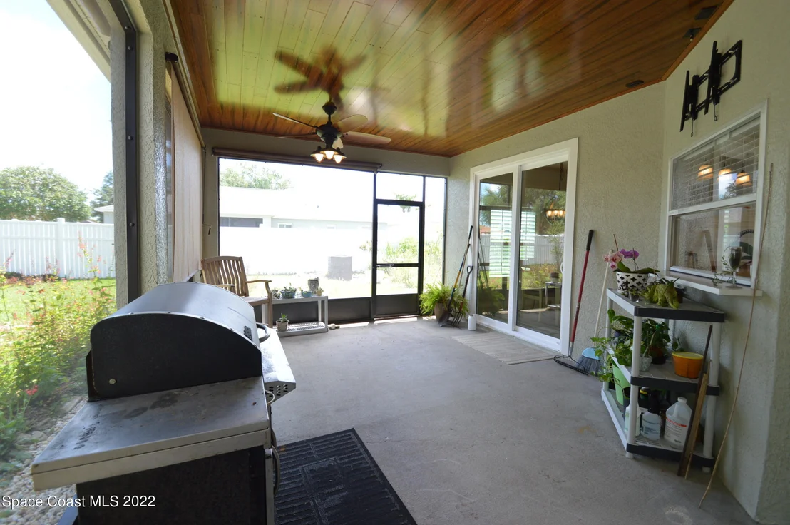 Photo of 725 Triple Crown Lane