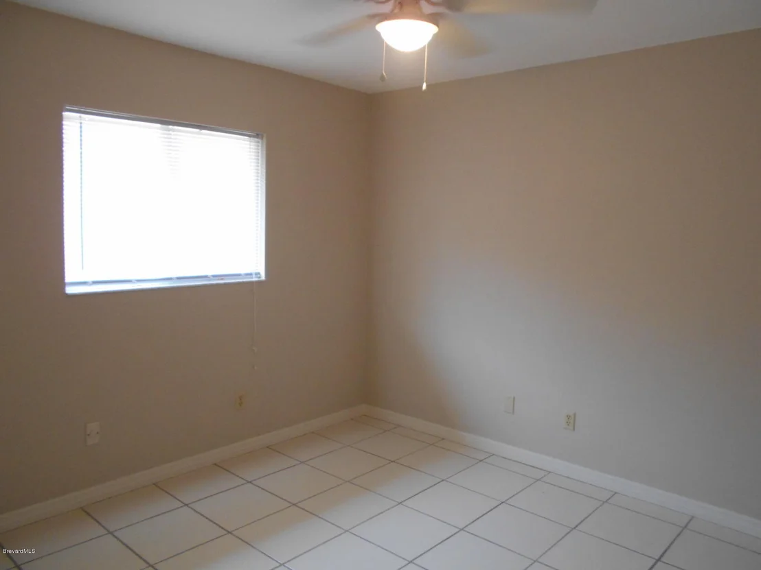 Photo of 711 SE Airoso Road