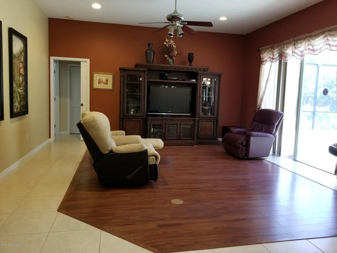 Photo of 1903 Woodfield Circle