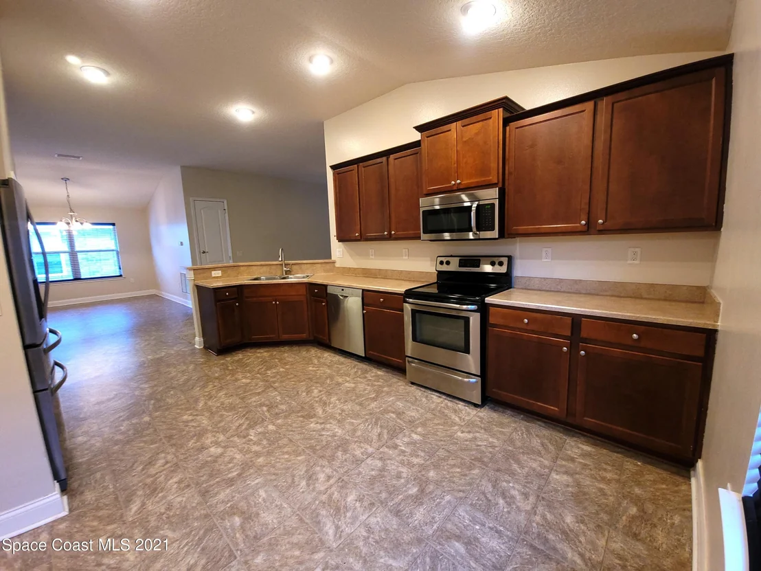 Photo of 722 Coral Trace Boulevard