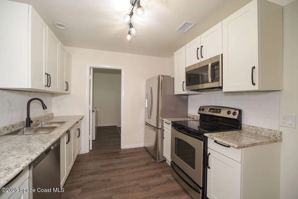 Photo of 653 Atlas Avenue NE