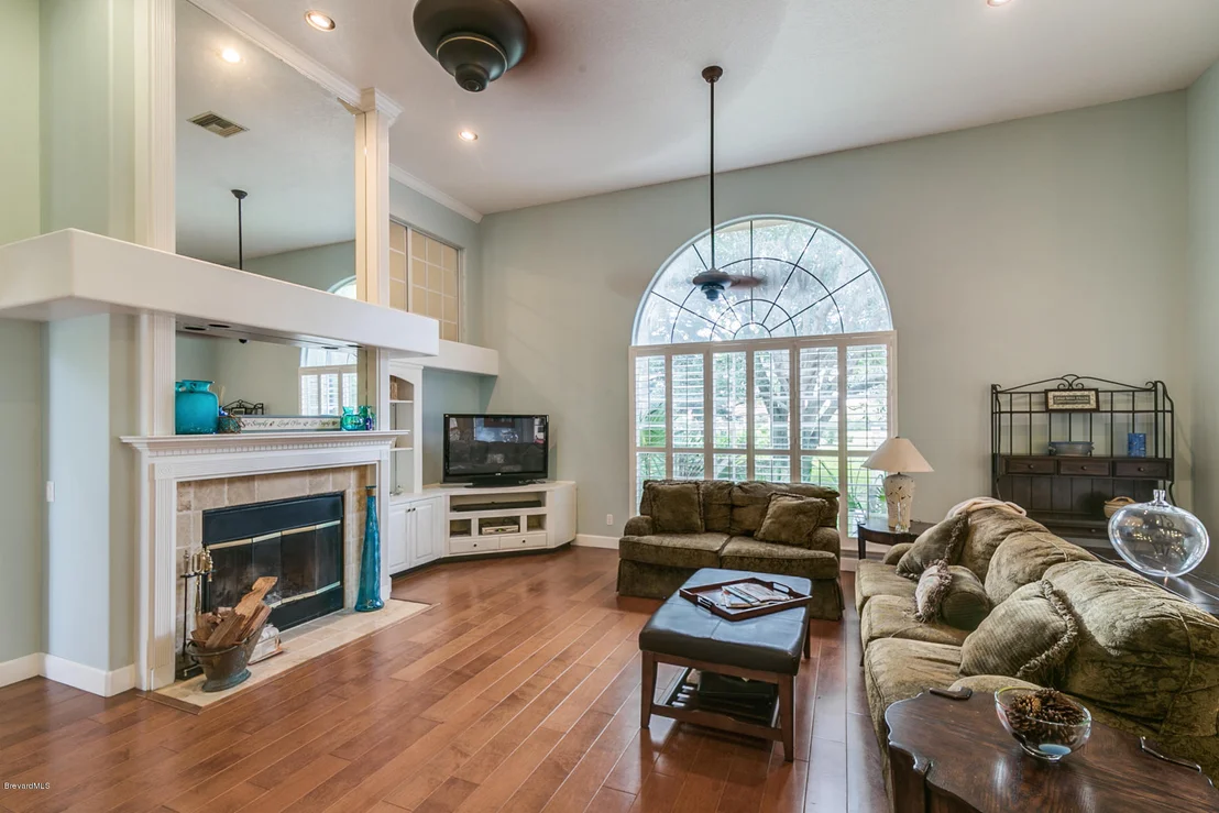Photo of 774 Glengarry Drive