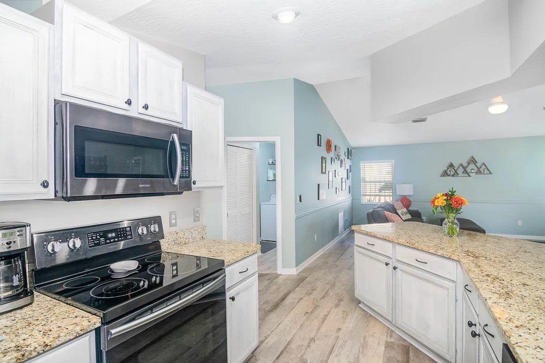 Photo of 779 Carnation Drive