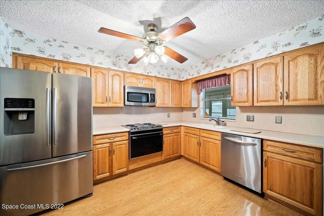 Photo of 680 Verbenia Drive