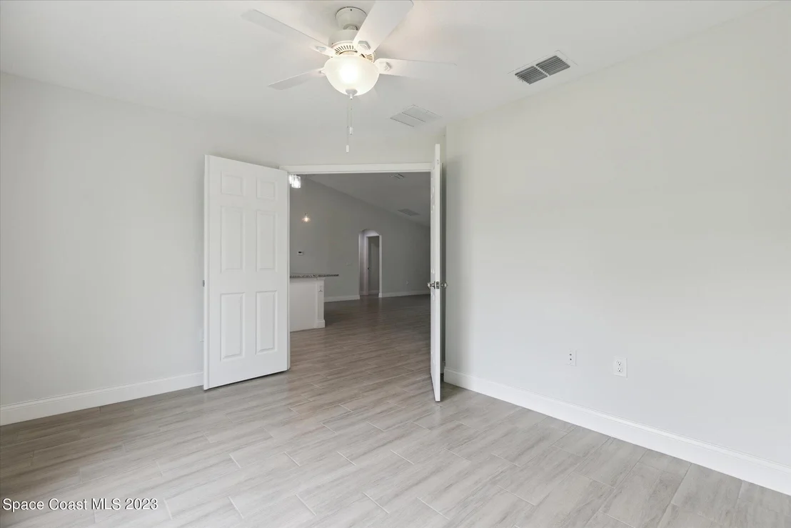 Photo of 1908 Warton Avenue SE
