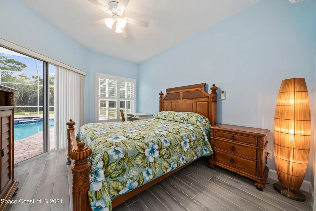 Photo of 975 Starling Way