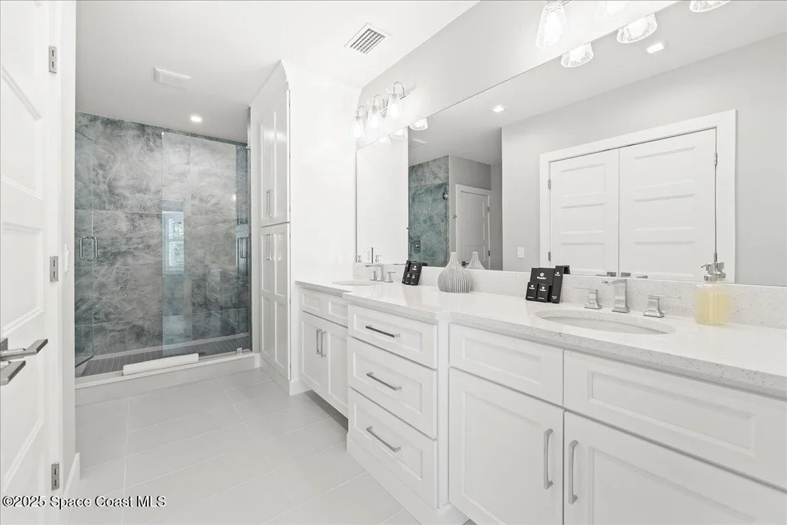 Photo of 182 Bayshore Drive