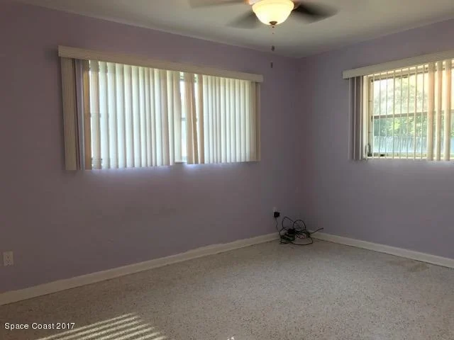 Photo of 625 N Robert Way N