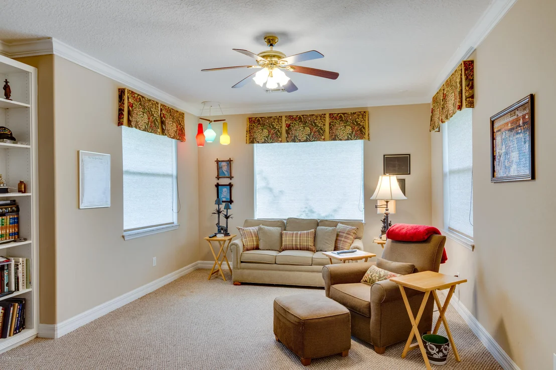 Photo of 3995 Parkway Drive
