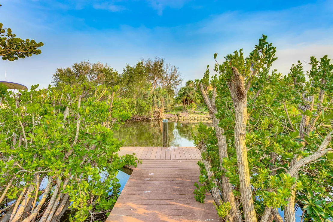 Photo of 465 Lanternback Island Drive