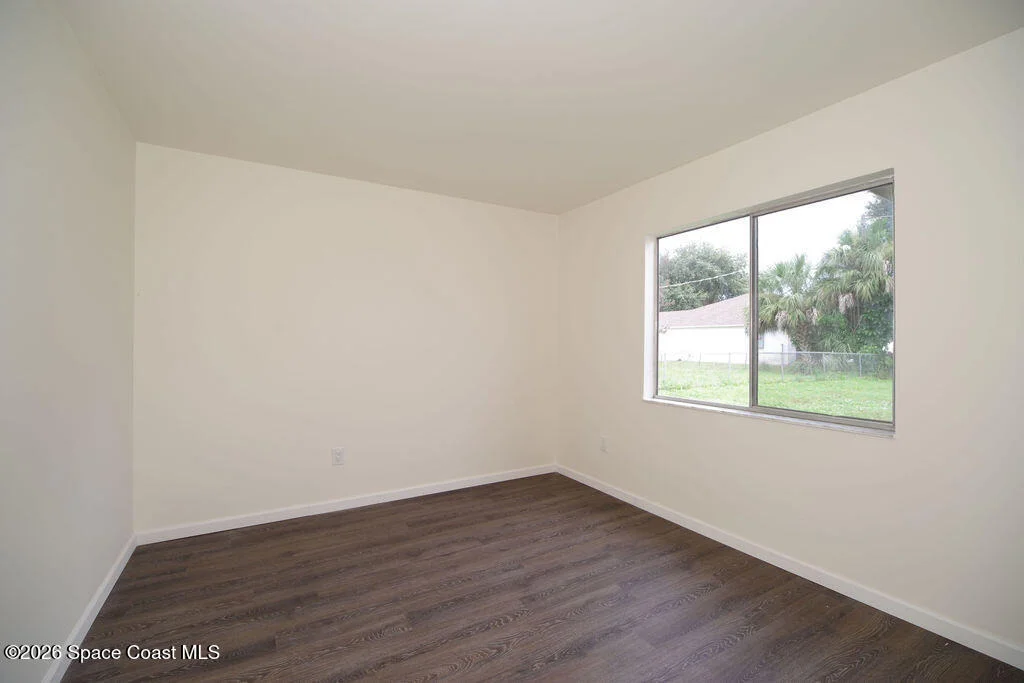 Photo of 653 Atlas Avenue NE
