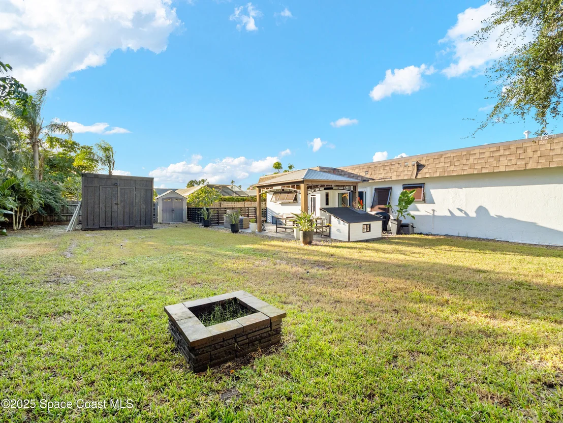Photo of 219 Sand Pine Road