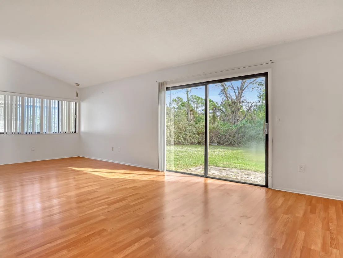 Photo of 2861 Detached Circle SE