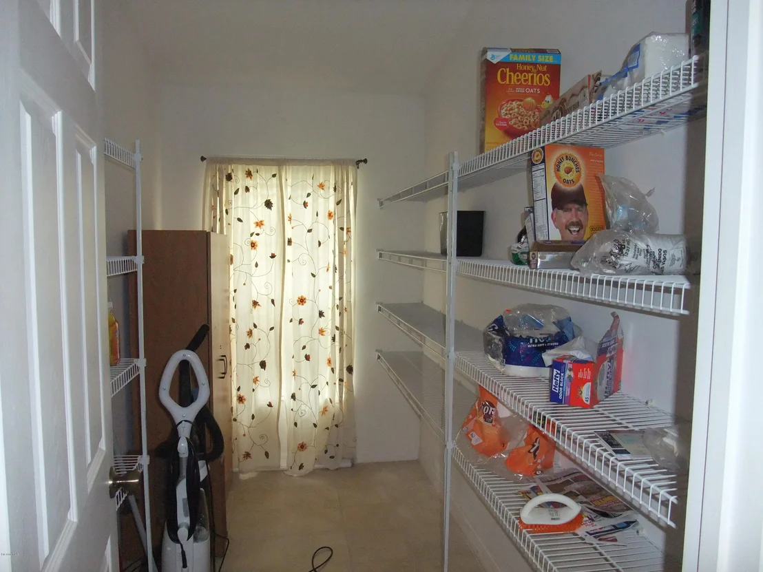 Photo of 1041 Pasadena Road SE