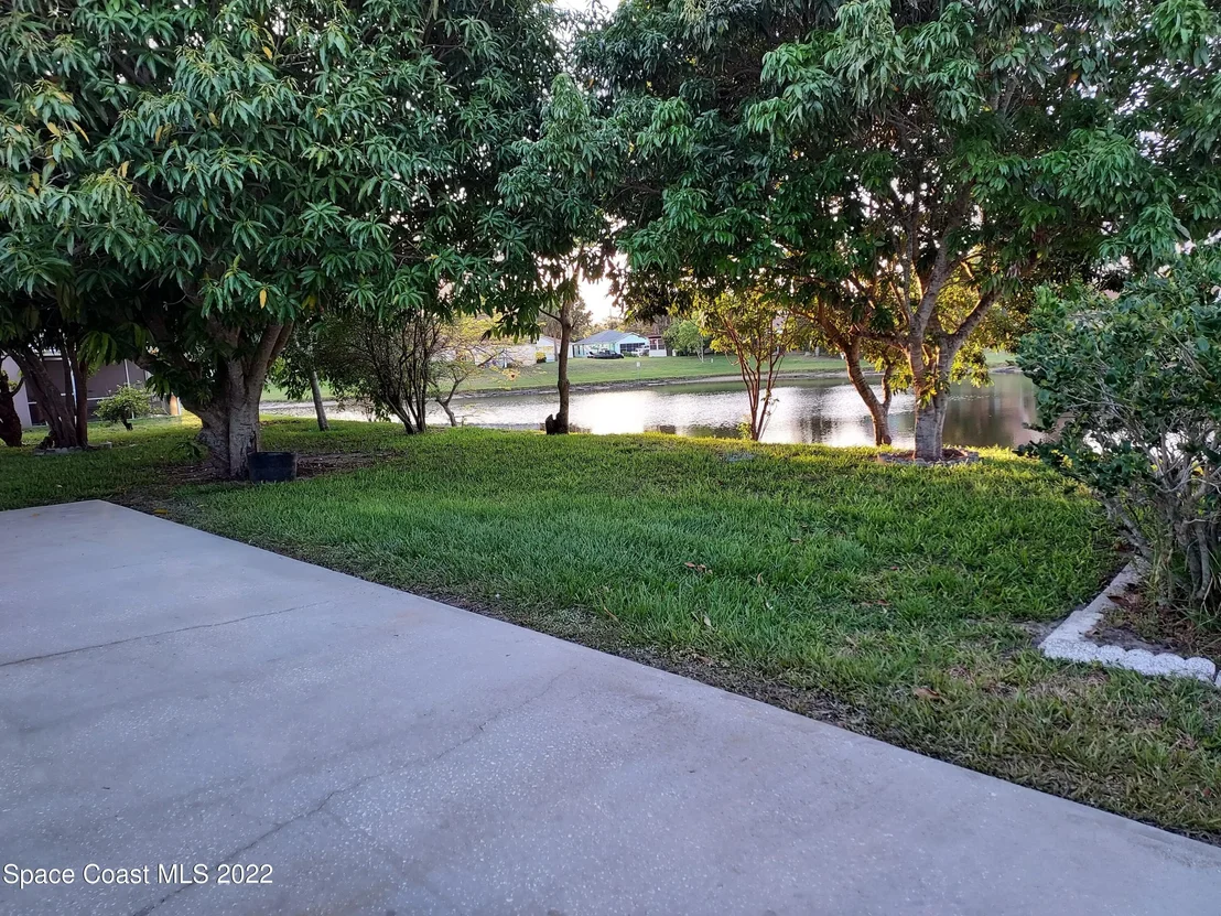 Photo of 941 Bimini Avenue