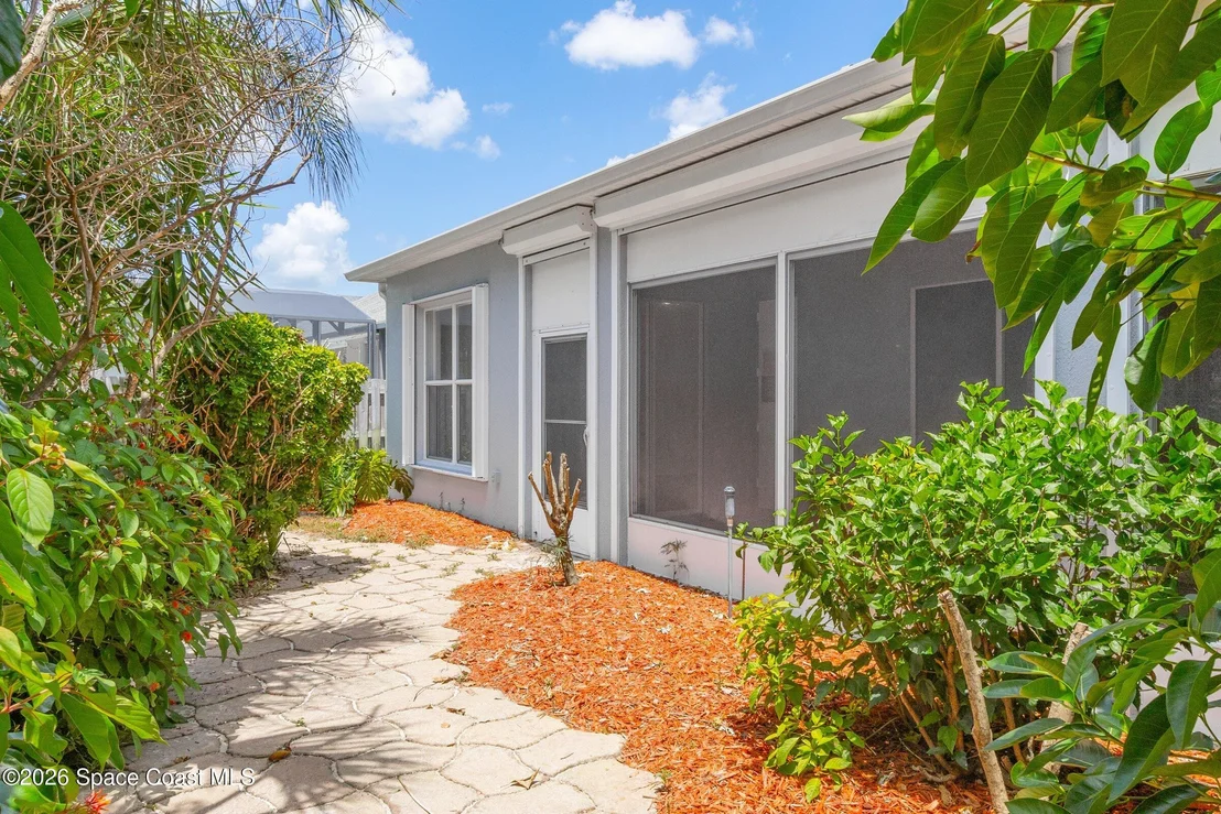 Photo of 1883 Woodfield Circle
