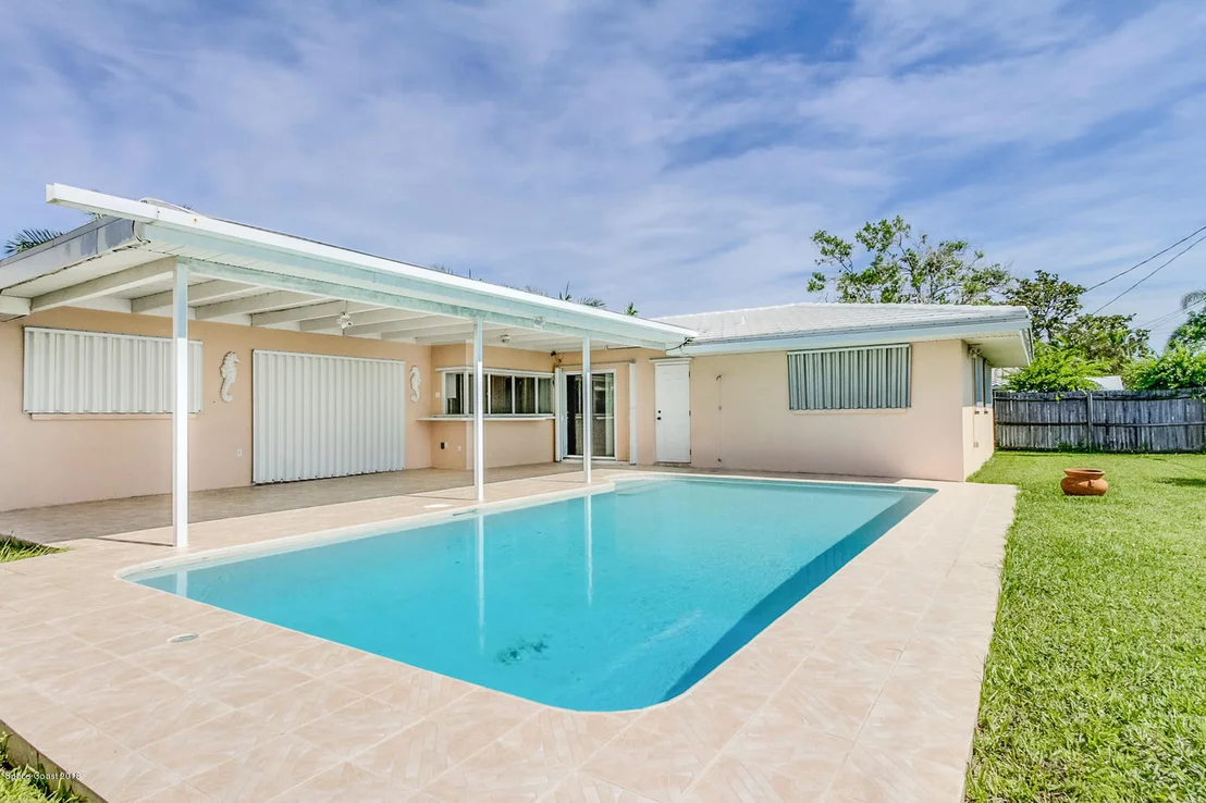 Photo of 4844 Fairview Drive
