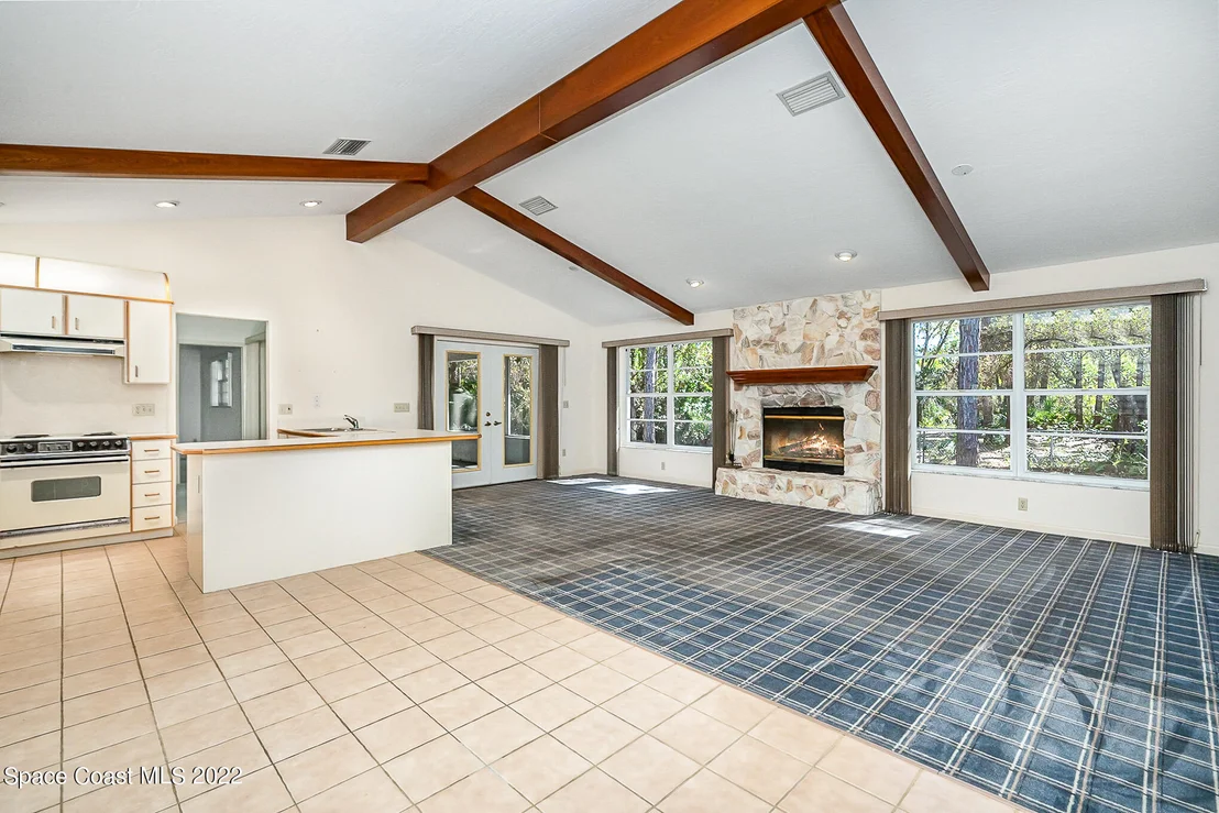 Photo of 2002 Mattison Drive NE