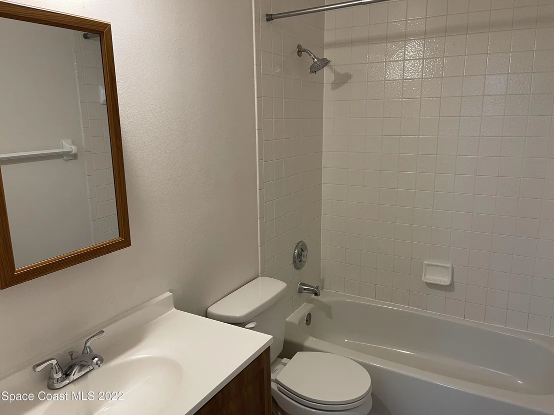 Photo of 1098 Goldenrod Circle NE