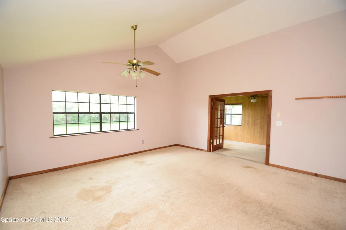 Photo of 2660 Weber Road