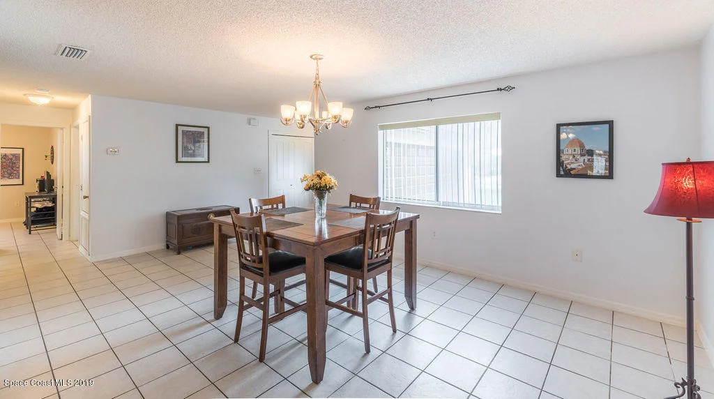 Photo of 979 Sable Lane