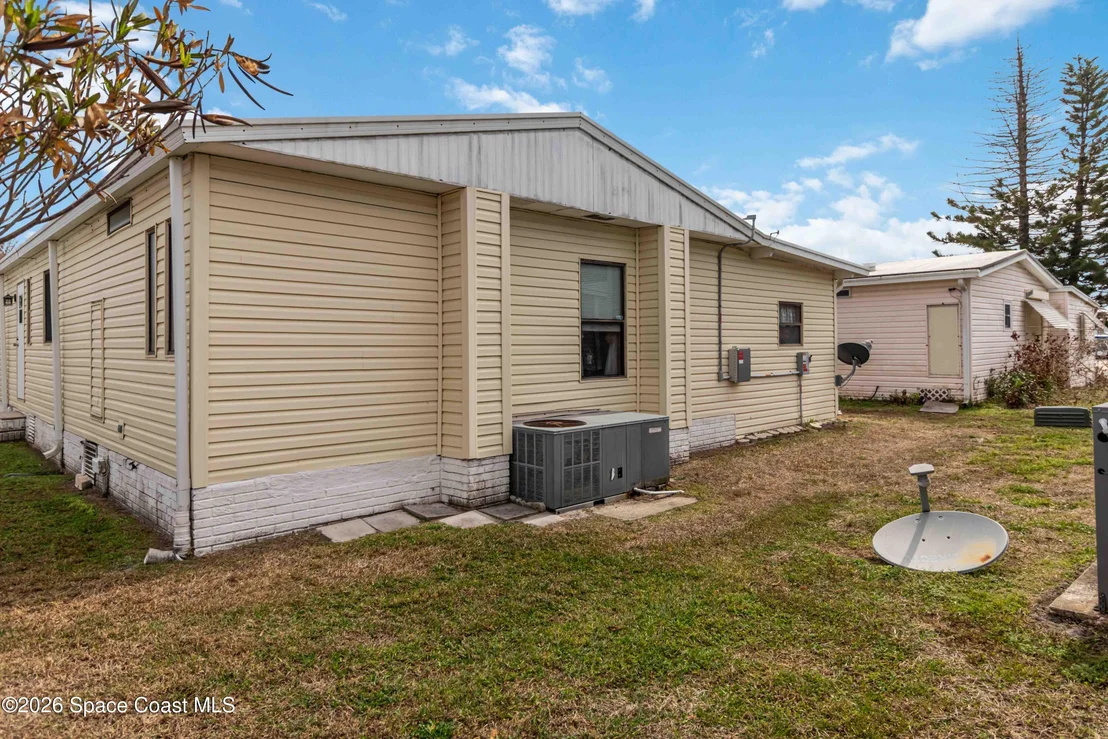 Photo of 703 Amaryllis Drive