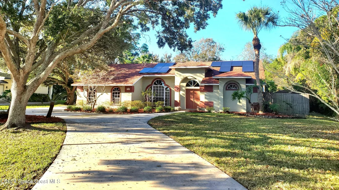 Photo of 4360 Canard Road