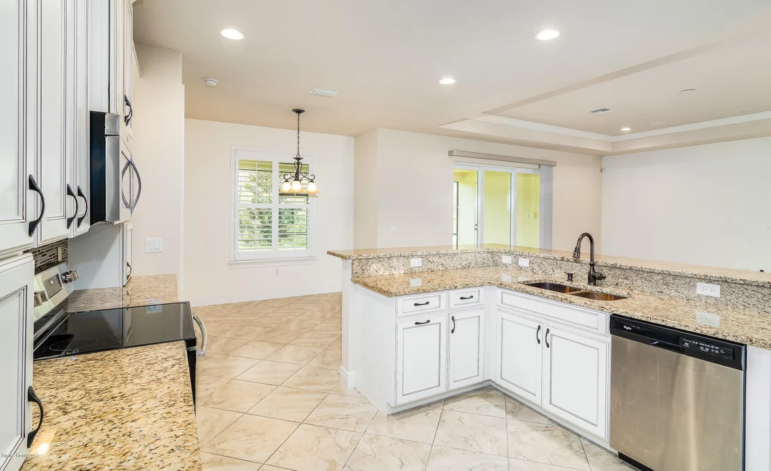 Photo of 1322 Tralee Bay Avenue