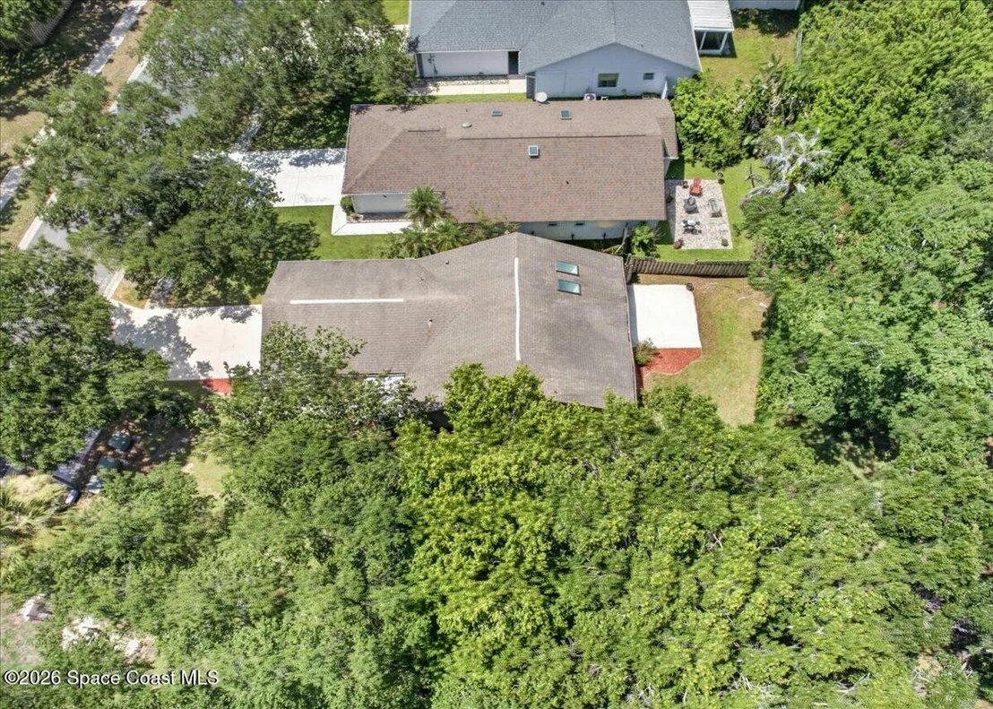 Photo of 3000 Winchester Drive