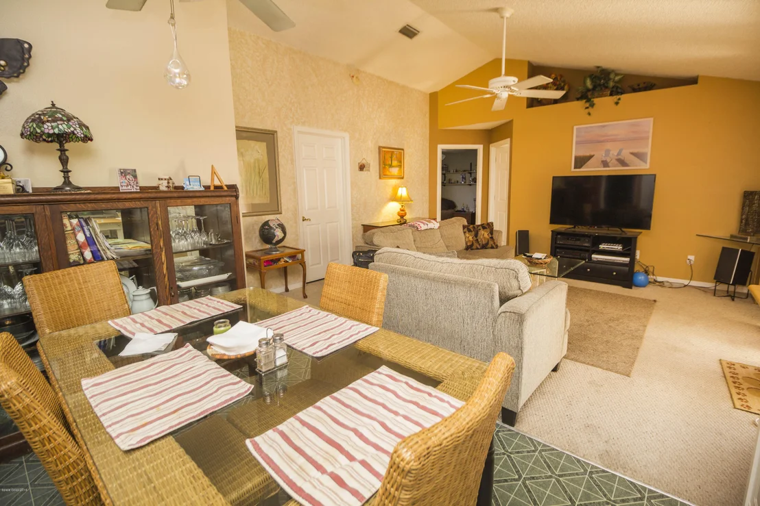 Photo of 1047 Jacaranda Circle