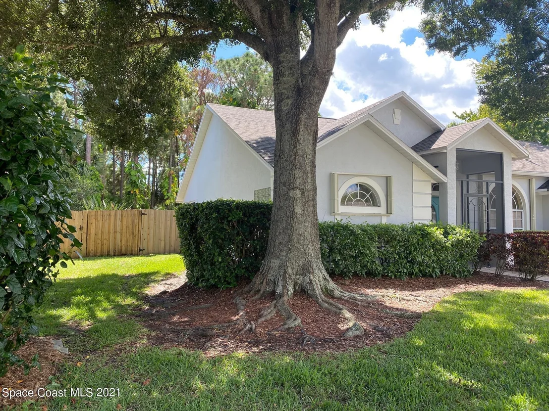 Photo of 935 Osprey Lane