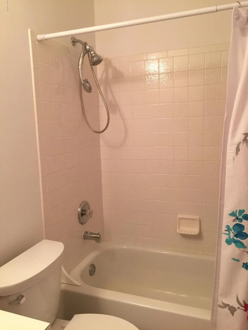 Photo of 1223 Goldenrod Circle NE