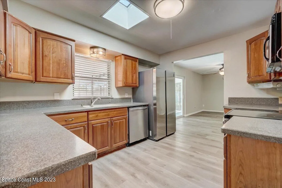 Photo of 953 Lexington Road