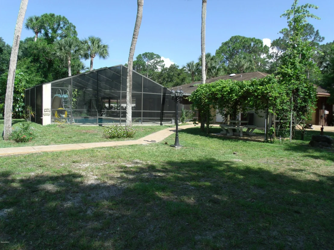 Photo of 4500 Rector Road