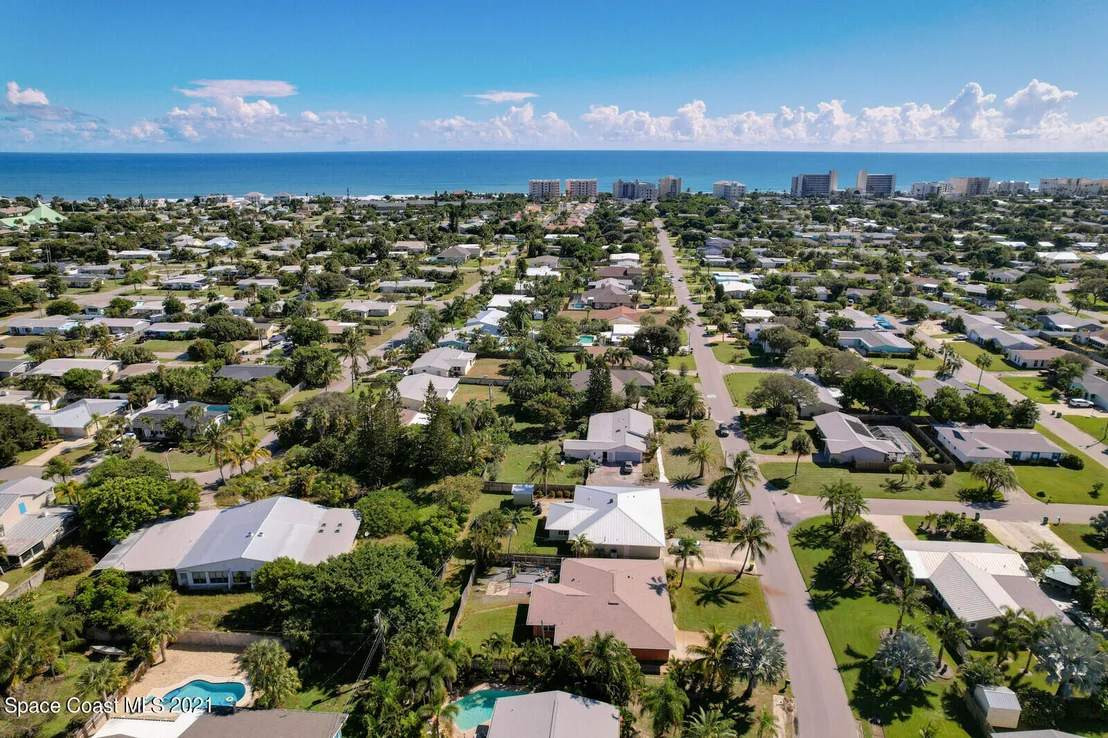 Photo of 2201 Abalone Avenue