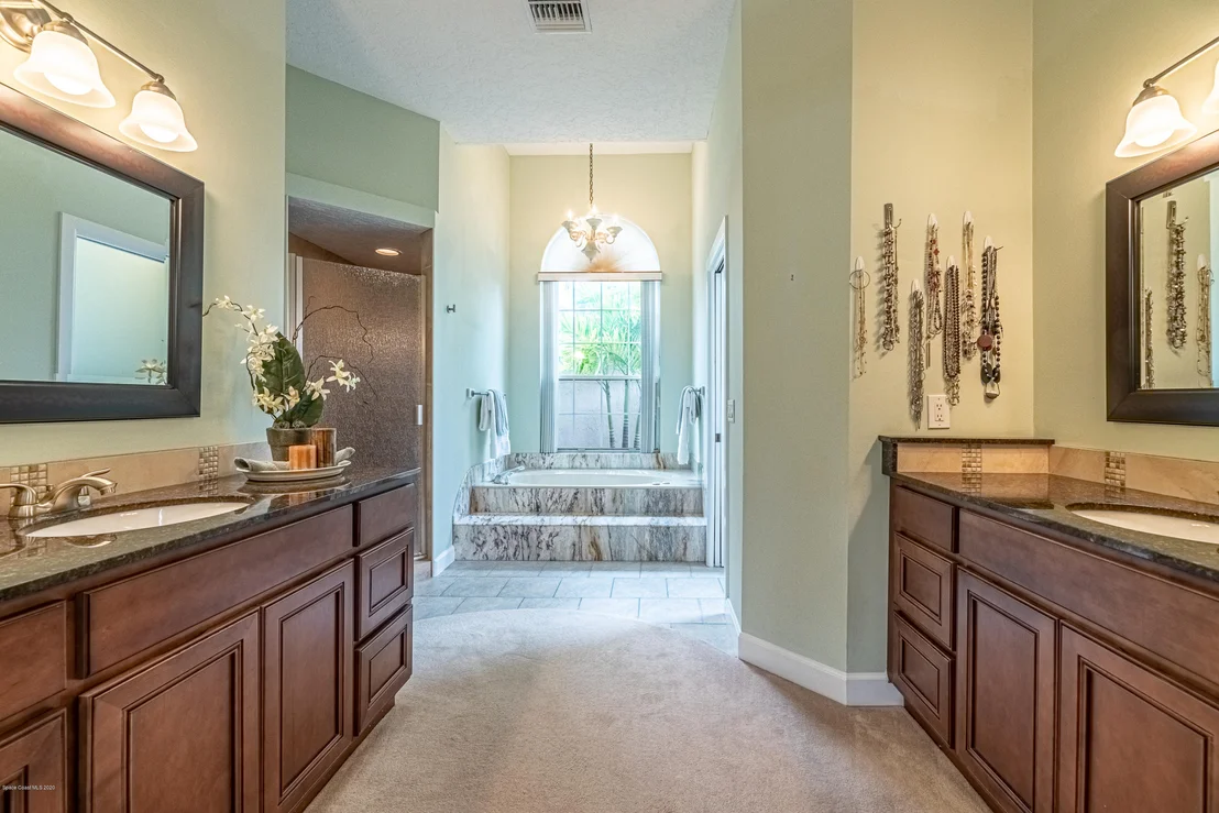 Photo of 1012 Spanish Wells Drive